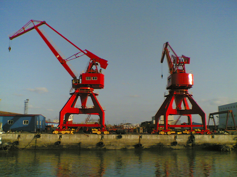 門坐式起重機(jī)